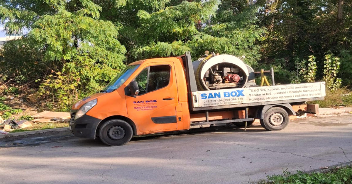 San Box prazni tekući otpad na javnoj površini